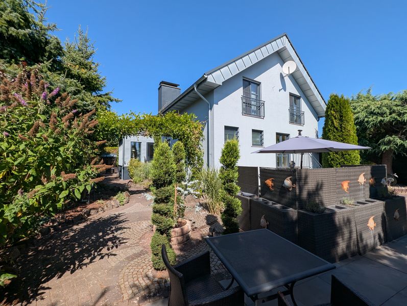 Einziehen & Genießen: energieeffizientes Einfamilienhaus mit High-End-Extras & viel Platz